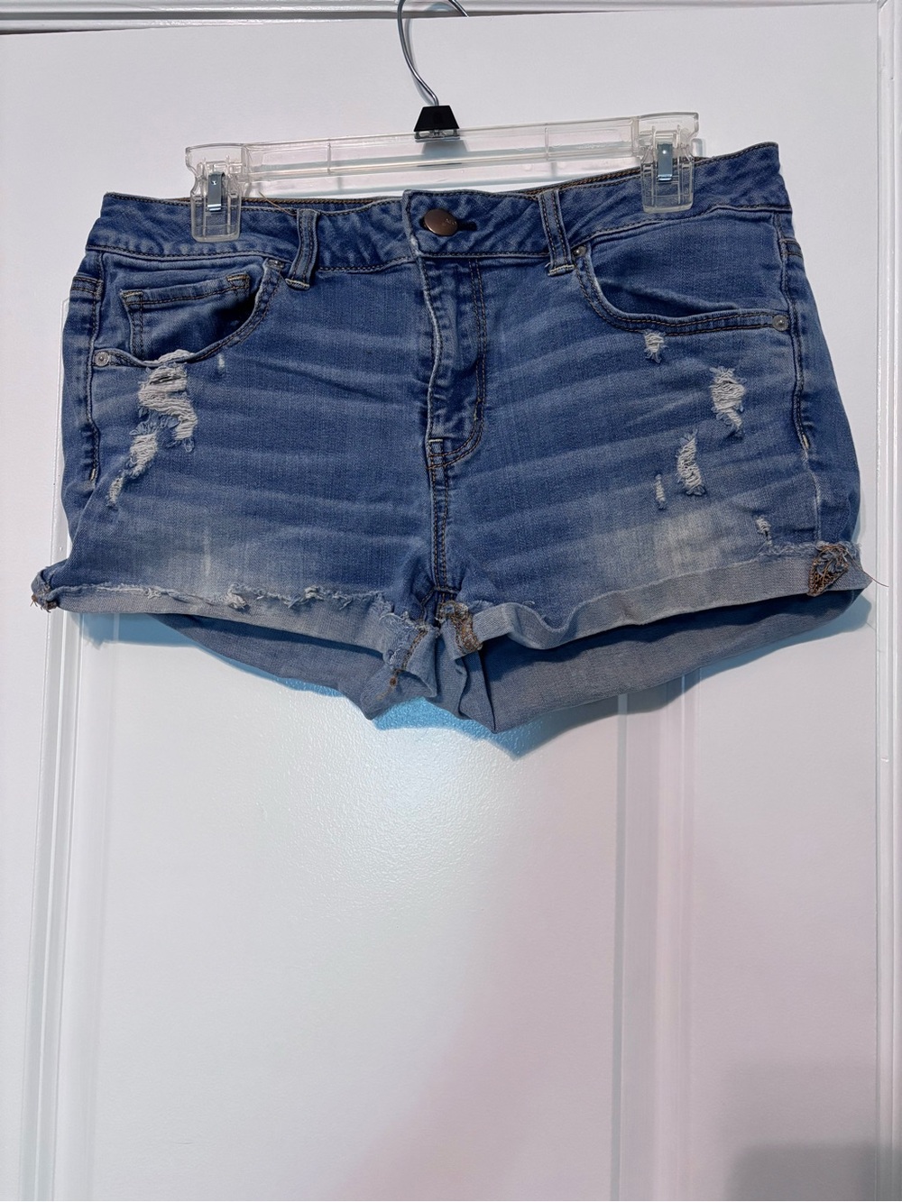 American Eagle Super Stretch Distressed Denim Shorts Size 14